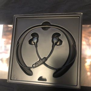 BOSE Quiet Control 30 -